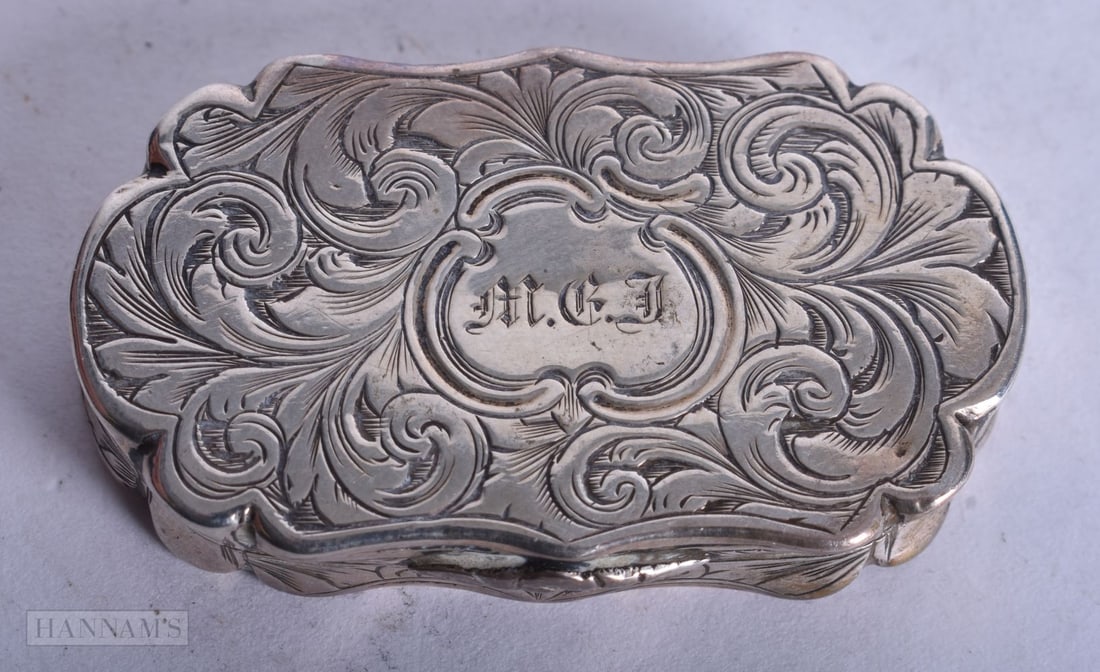A VICTORIAN SILVER VINAIGRETTE. Birmingham 1856. 18.9 grams. 4.5 cm x 2.5 cm. (1 of 5)