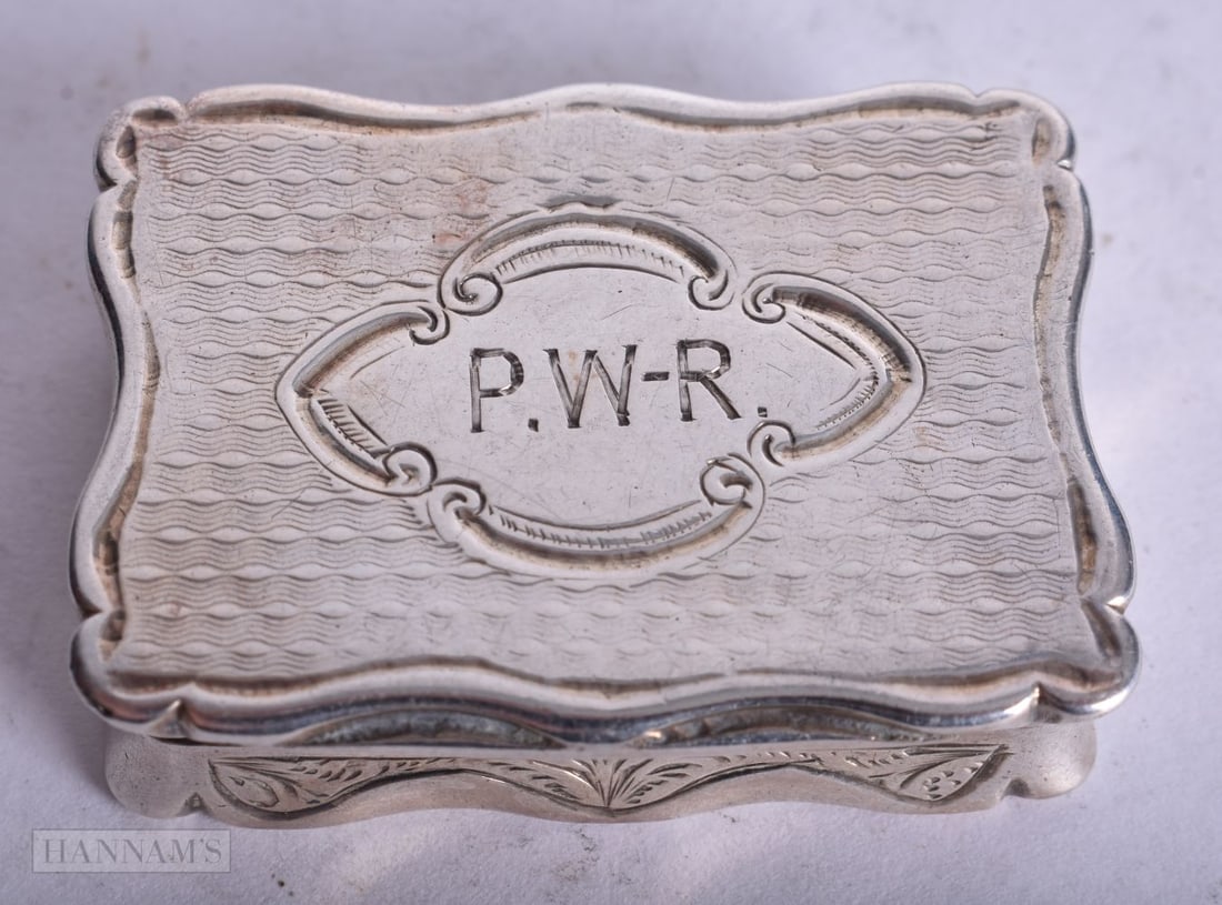 A VICTORIAN SILVER VINAIGRETTE. Birmingham 1868. 20.7 grams. 3.75 cm x 2.75 cm. (1 of 5)