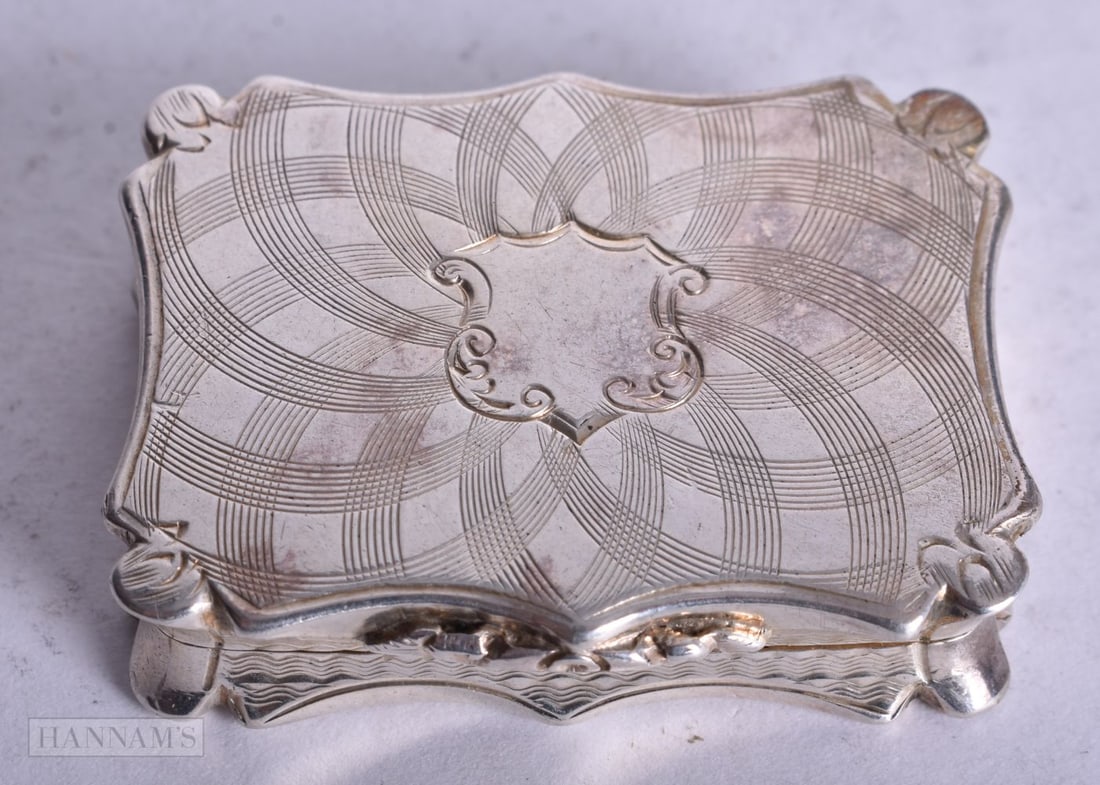 A VICTORIAN SILVER VINAIGRETTE. Birmingham 1844. 20.1 grams. 4 cm x 3 cm. (1 of 5)