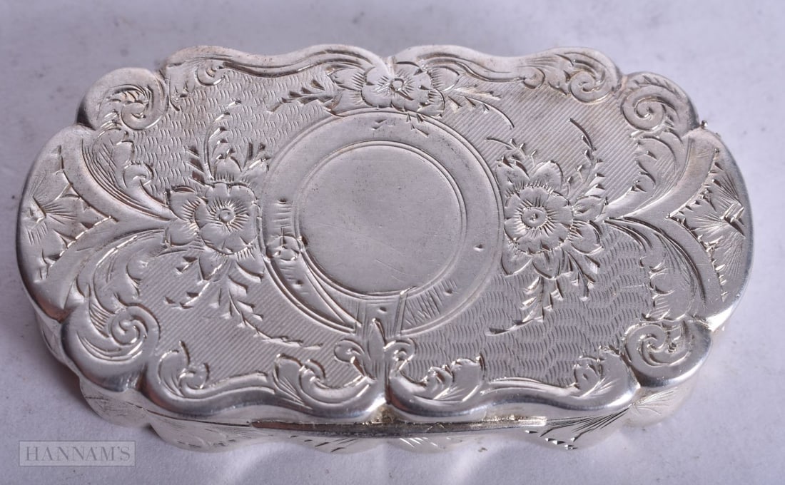 A VICTORIAN SILVER VINAIGRETTE. Birmingham 1899. 32.6 grams. 5.5 cm x 3 cm.: A VICTORIAN SILVER VINAIGRETTE. Birmingham 1899. 32.6 grams. 5.5 cm x 3 cm.
