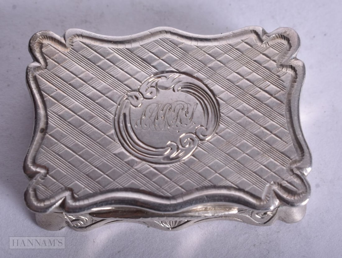 A VICTORIAN SILVER VINAIGRETTE. Birmingham 1899. 16.4 grams. 3.5 cm x 2.5 cm.: A VICTORIAN SILVER VINAIGRETTE. Birmingham 1899. 16.4 grams. 3.5 cm x 2.5 cm.