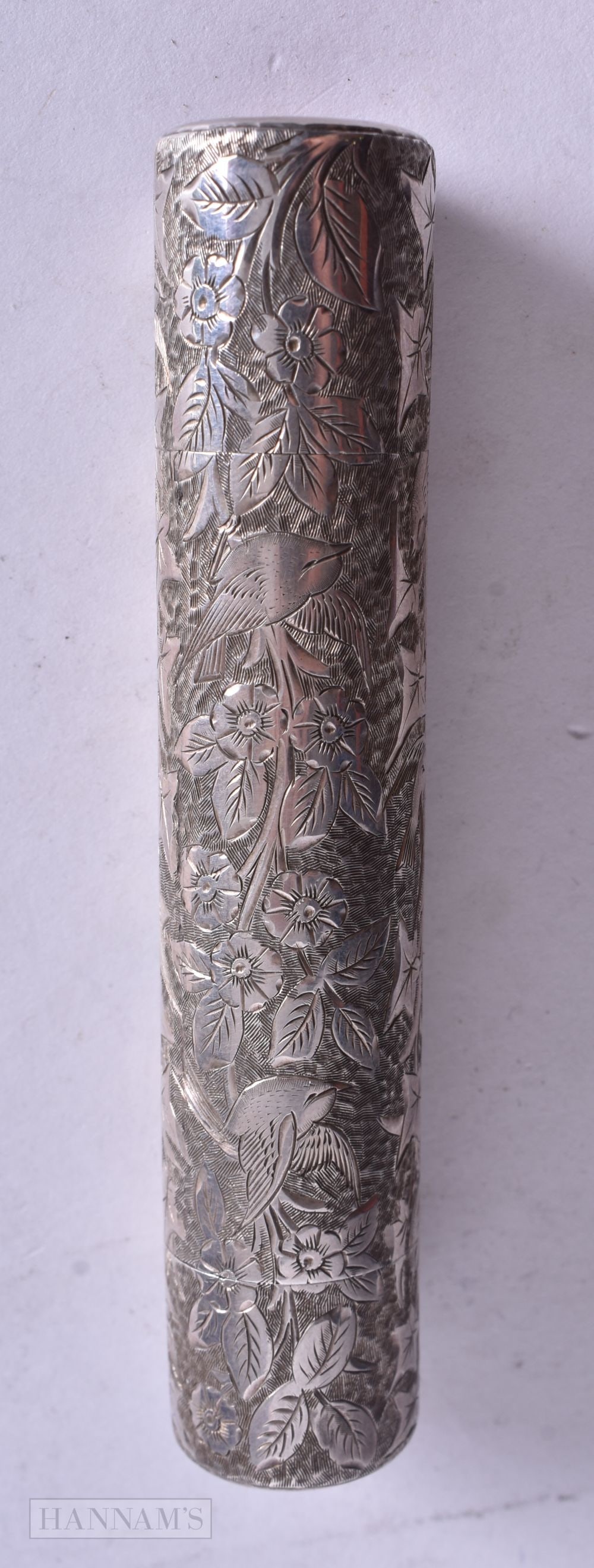 A FINE VICTORIAN SILVER ENGRAVED BIRD SCENT BOTTLE. 56.5 grams. 9.75 cm long. (1 of 3)