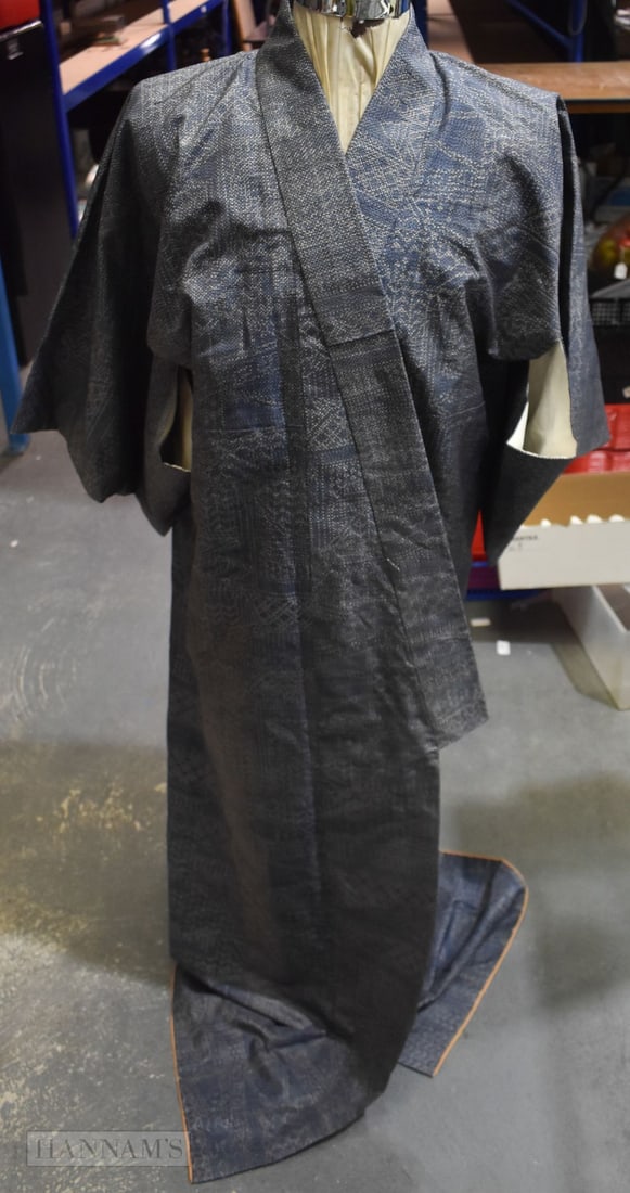 A JAPANESE KIMONO. 145 x 124. (1 of 3)