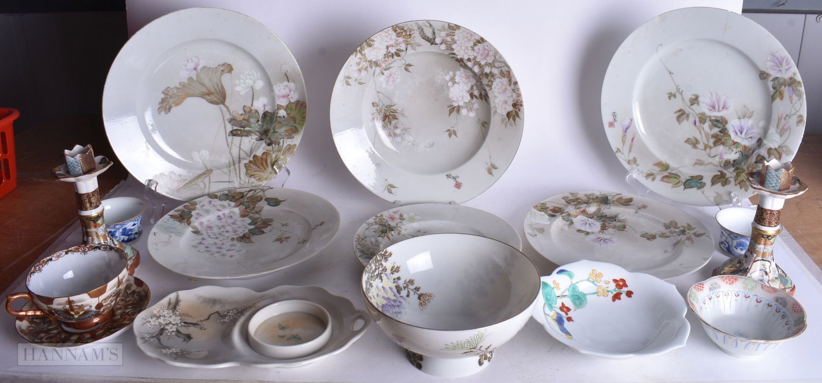 A COLLECTION OF JAPANESE PORCELAIN etc. 24.5 cm. (qty) (1 of 8)