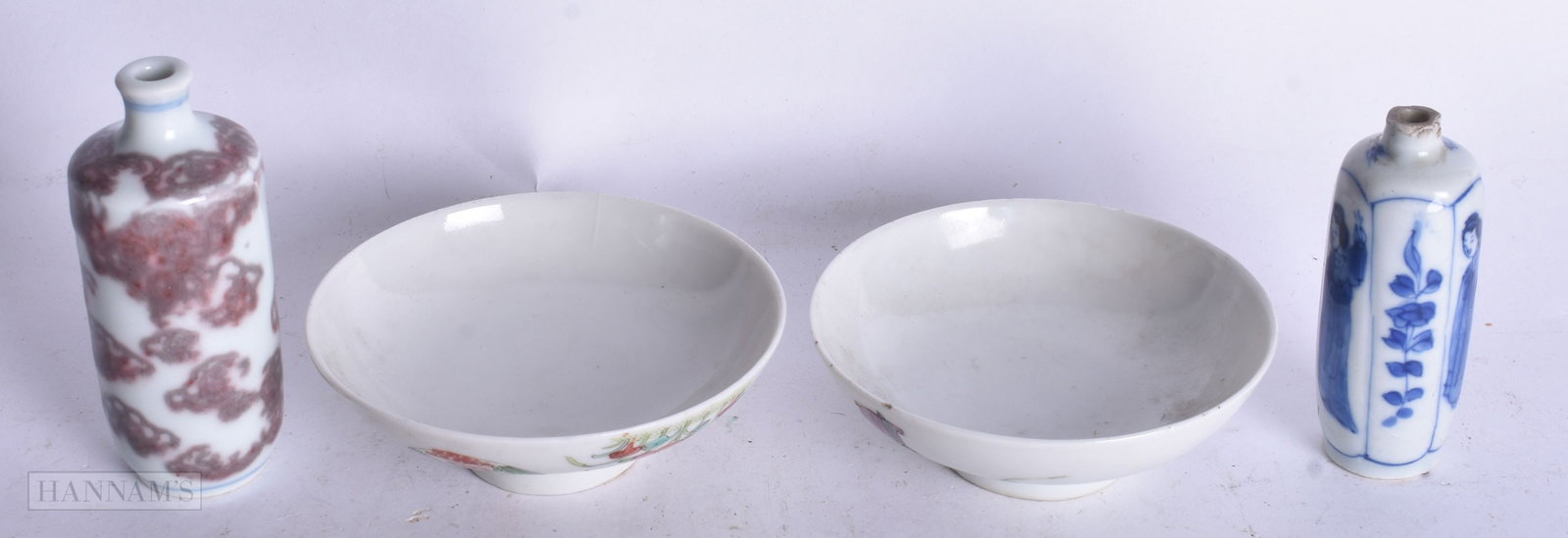 A COLLECTION OF CHINESE CERAMICS. Largest 9.5cm diameter (4): A COLLECTION OF CHINESE CERAMICS. Largest 9.5cm diameter (4)