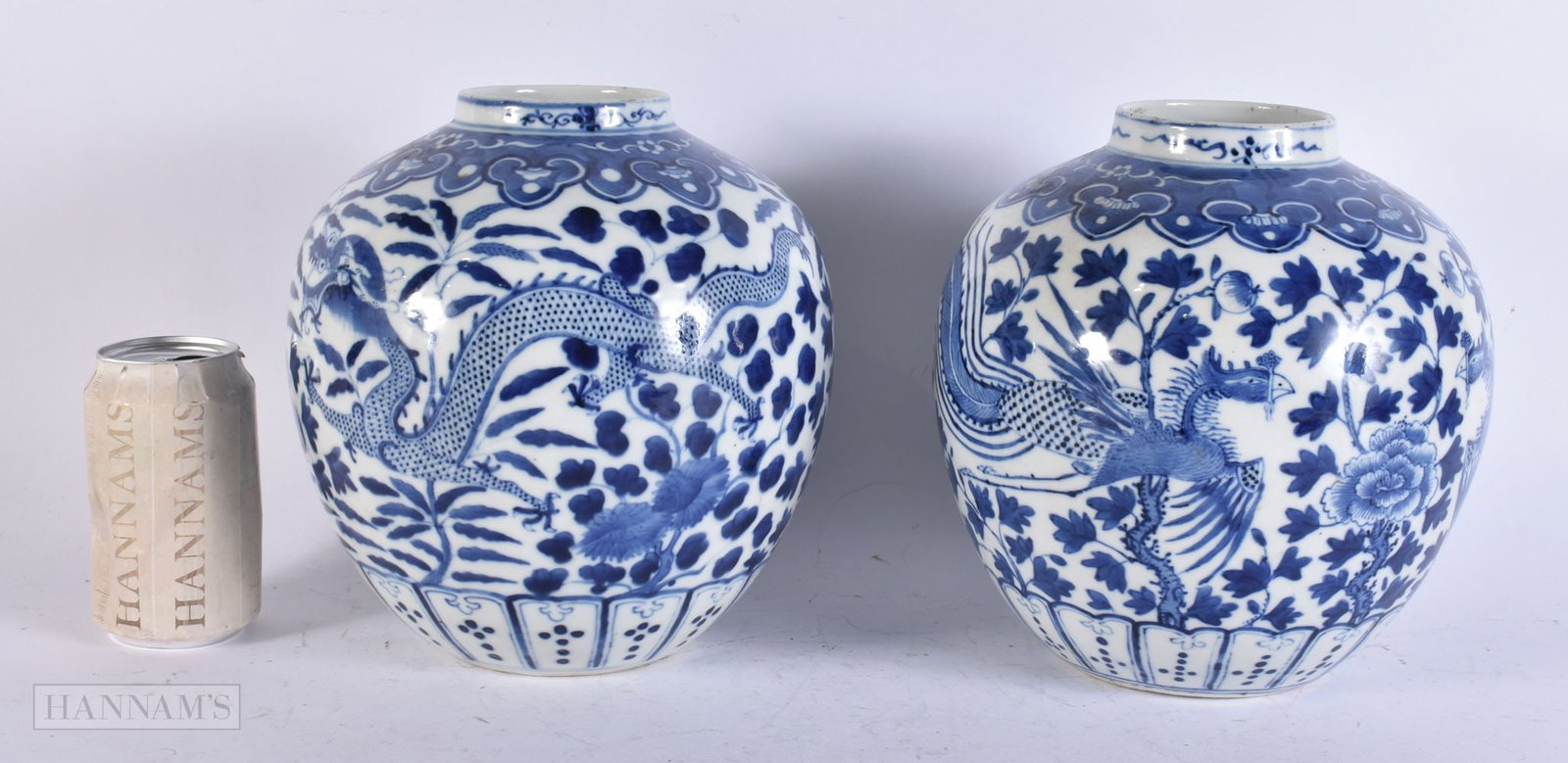 A LARGE MATCHED PAIR OF 19TH CENTURY CHINESE BLUE AND WHITE PORCELAIN GINGER JARS Qing. 23.5 cm x 18 (1 of 7)