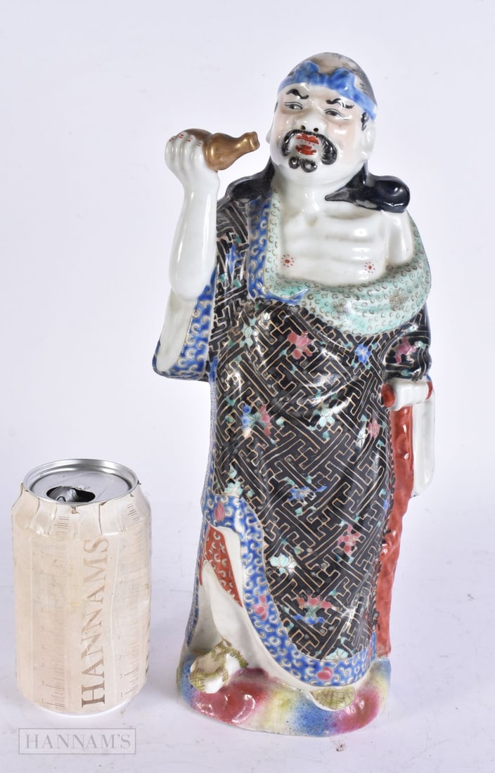 AN EARLY 20TH CENTURY CHINESE FAMILLE ROSE PORCELAIN FIGURE Late Qing/Republic. 32 cm high. (1 of 5)