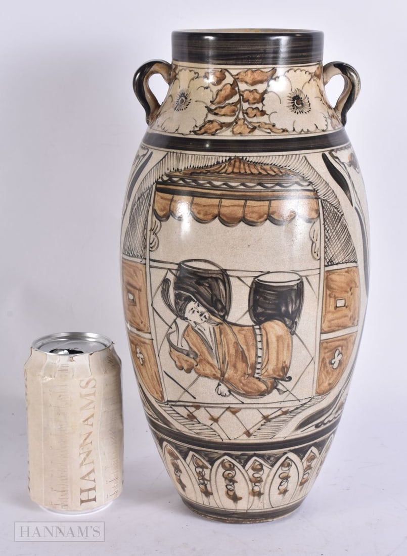 A LARGE CHINESE CHIZOU POTTERY VASE. 32 cm high. (1 of 5)