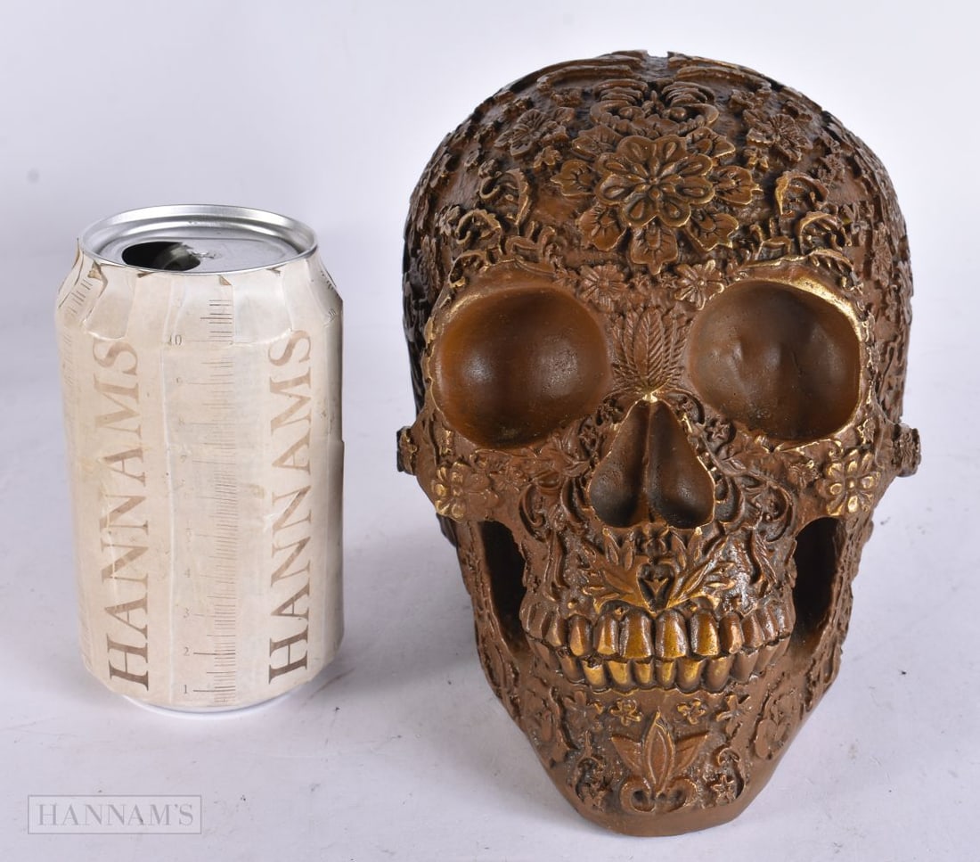 A CHINESE BRONZE SKULL. 16 cm x 16 cm.: A CHINESE BRONZE SKULL. 16 cm x 16 cm.
