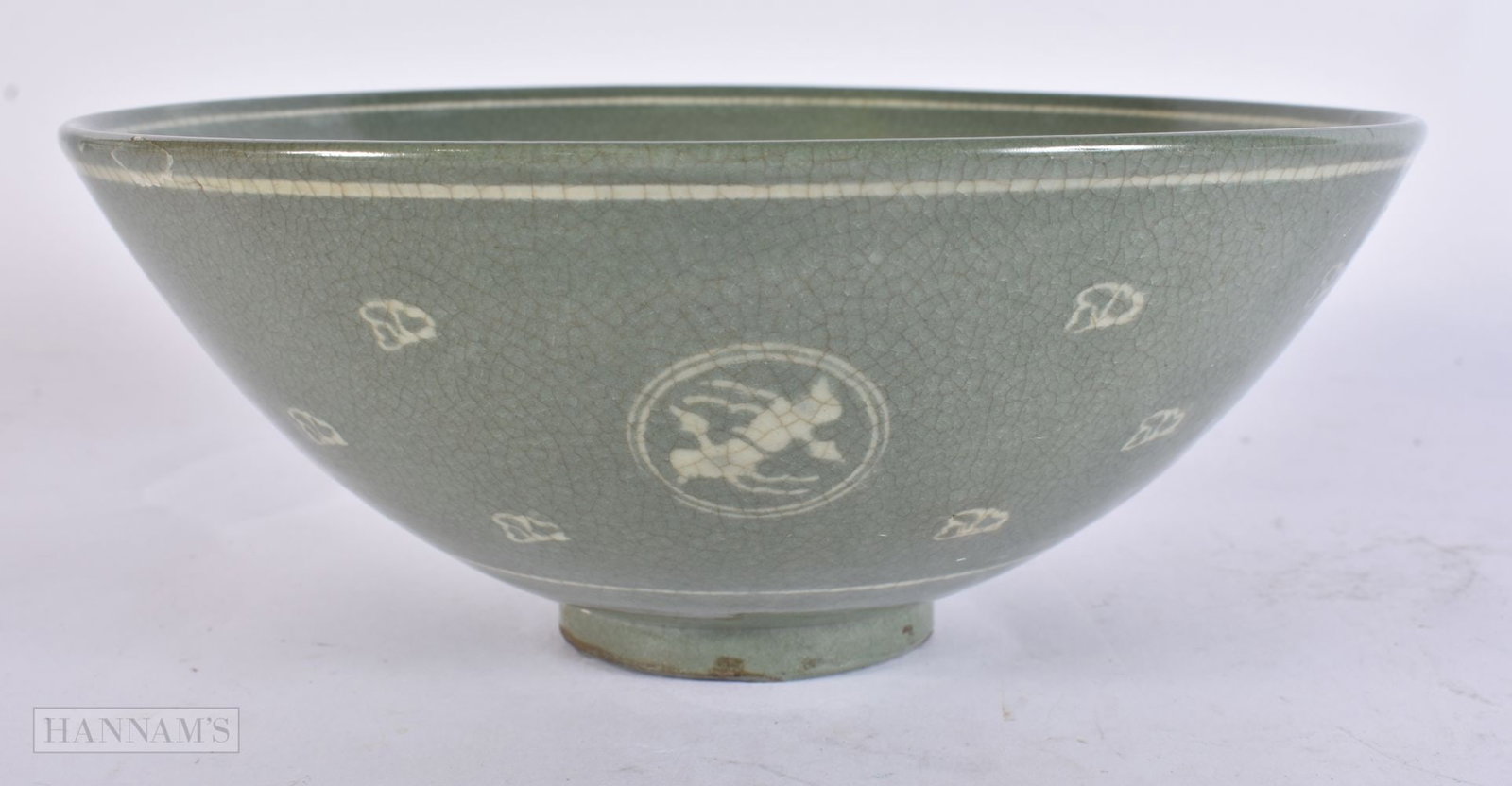 A KOREAN CELADON BOWL. 21 cm wide. (1 of 4)