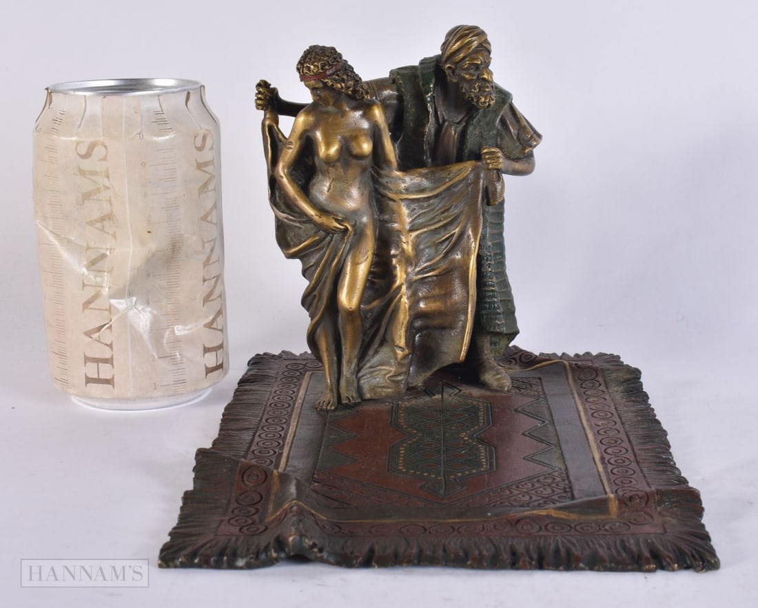 A COLD PAINTED BRONZE EROTIC GROUP. 20 cm x 15 cm.: A COLD PAINTED BRONZE EROTIC GROUP. 20 cm x 15 cm.