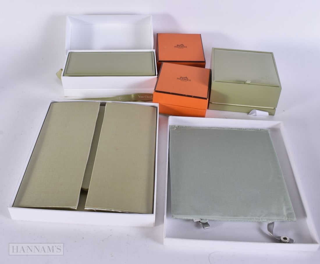 ASSORTED JEWELLERY BOXES. (qty) (1 of 3)