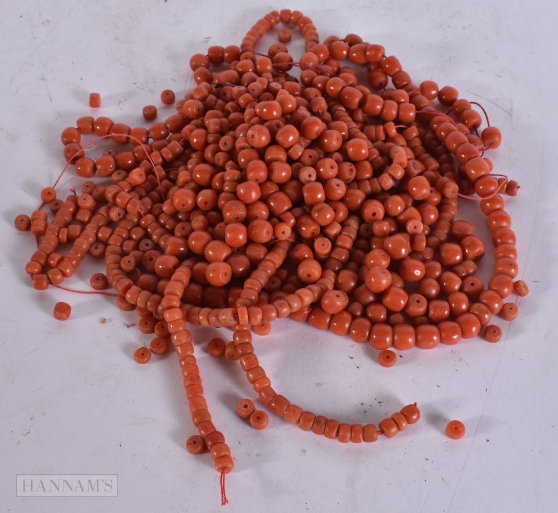 ASSORTED CORAL BEADS. 247 grams. Largest 5 mm wide. (qty): ASSORTED CORAL BEADS. 247 grams. Largest 5 mm wide. (qty)