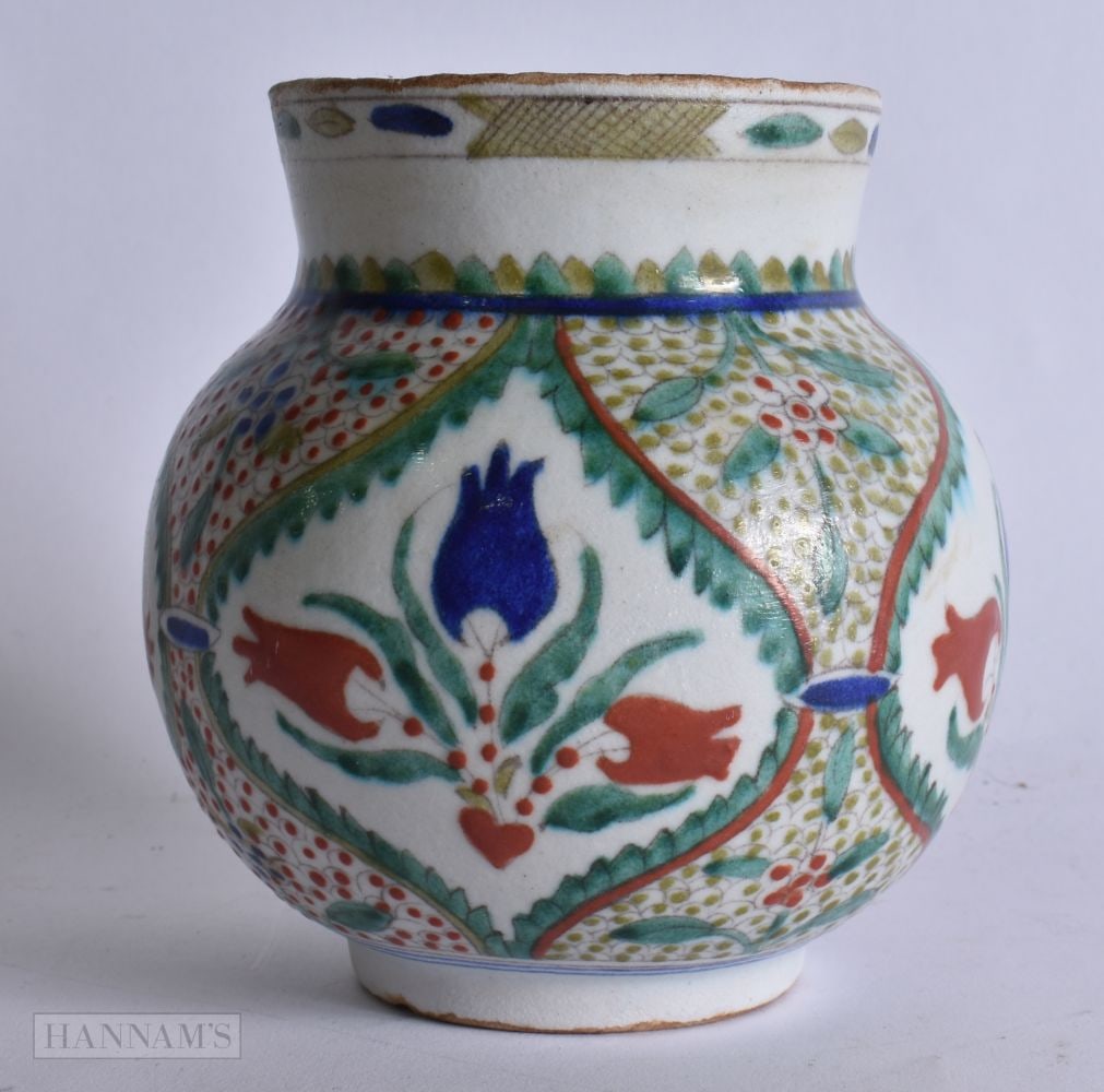 A TURKISH KUTAHYA VASE. 14.5 cm x 12 cm.: A TURKISH KUTAHYA VASE. 14.5 cm x 12 cm.