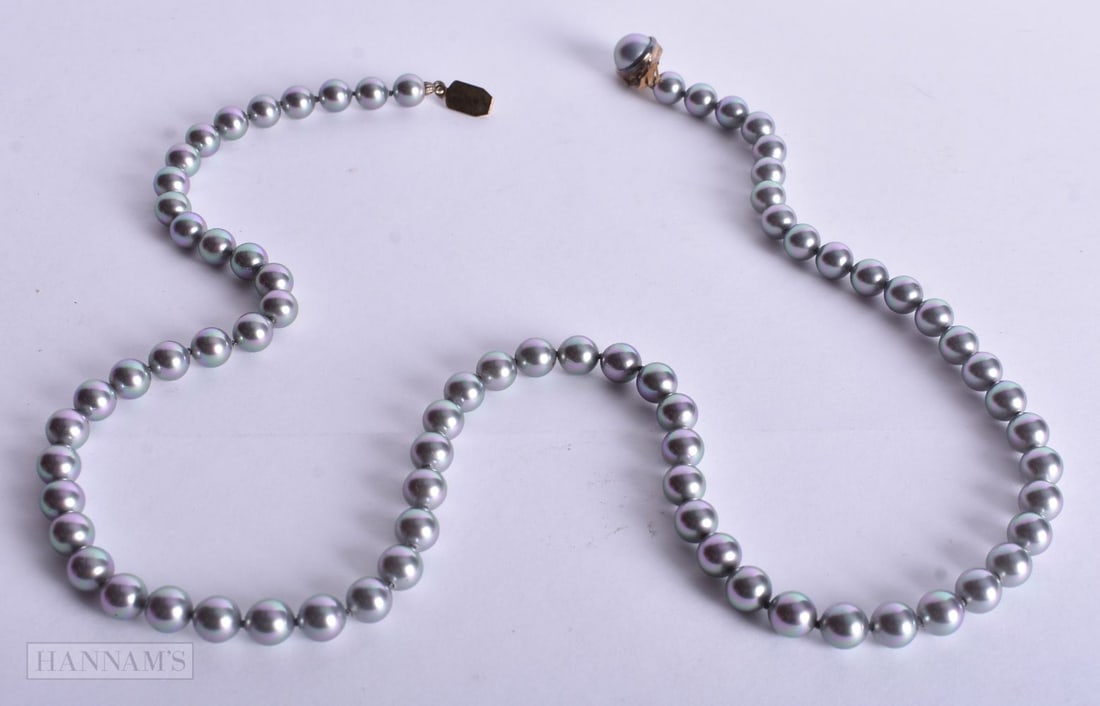 A PEARL NECKLACE. 43.8 grams. 60 cm long.: A PEARL NECKLACE. 43.8 grams. 60 cm long.