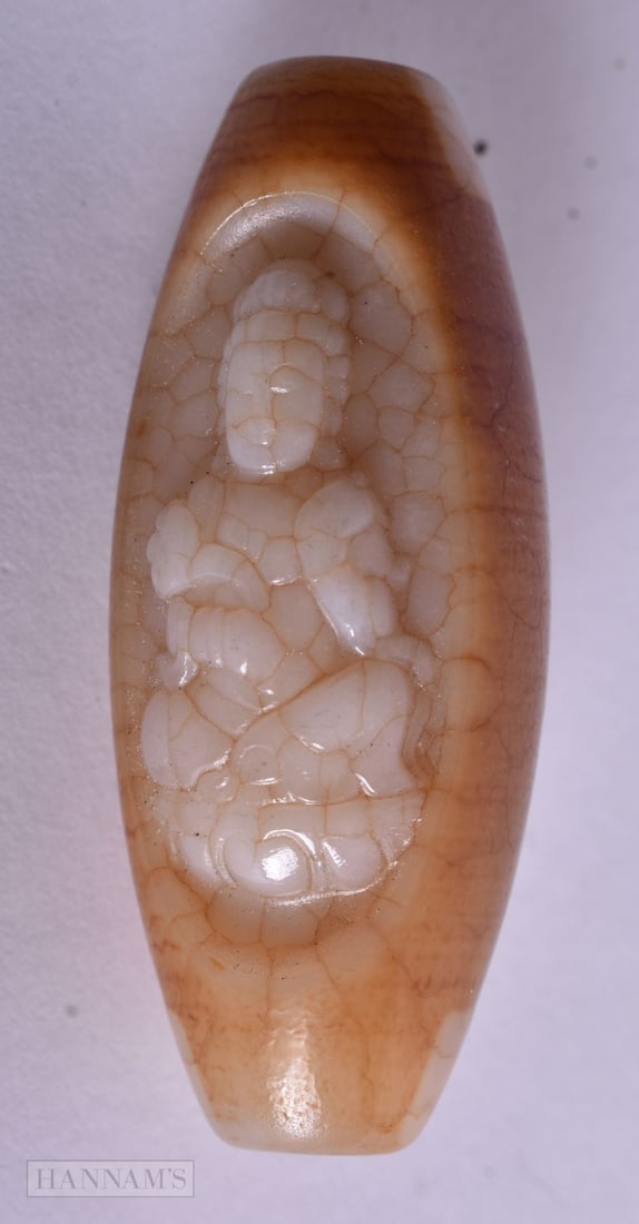 AN AGATE ZHU BEAD. 5 cm x 2 cm.: AN AGATE ZHU BEAD. 5 cm x 2 cm.