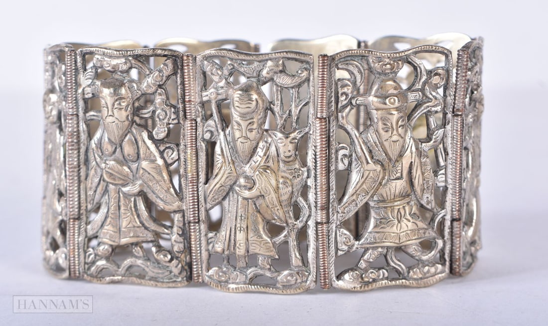 A LATE 19TH CENTURY CHINESE EXPORT SILVER BRACELET Late Qing. 39.8 grams. 19 cm long. (1 of 4)