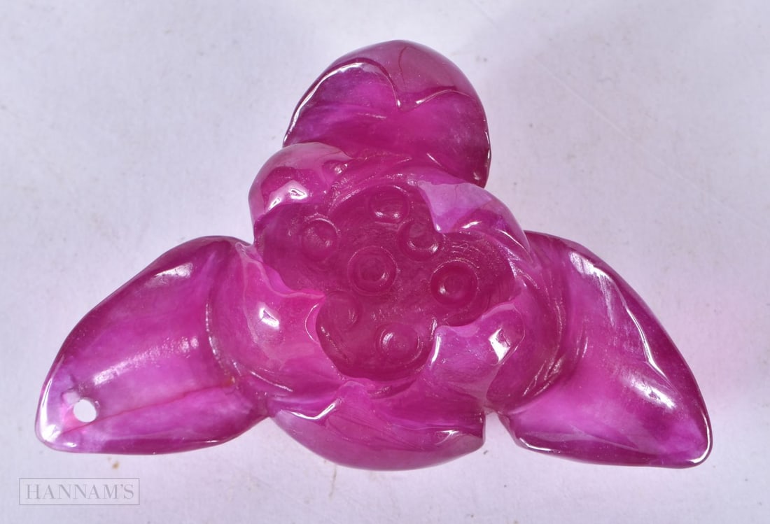A CHINESE PINK TOURMALINE FLOWER. 4 cm x 6.5 cm.: A CHINESE PINK TOURMALINE FLOWER. 4 cm x 6.5 cm.