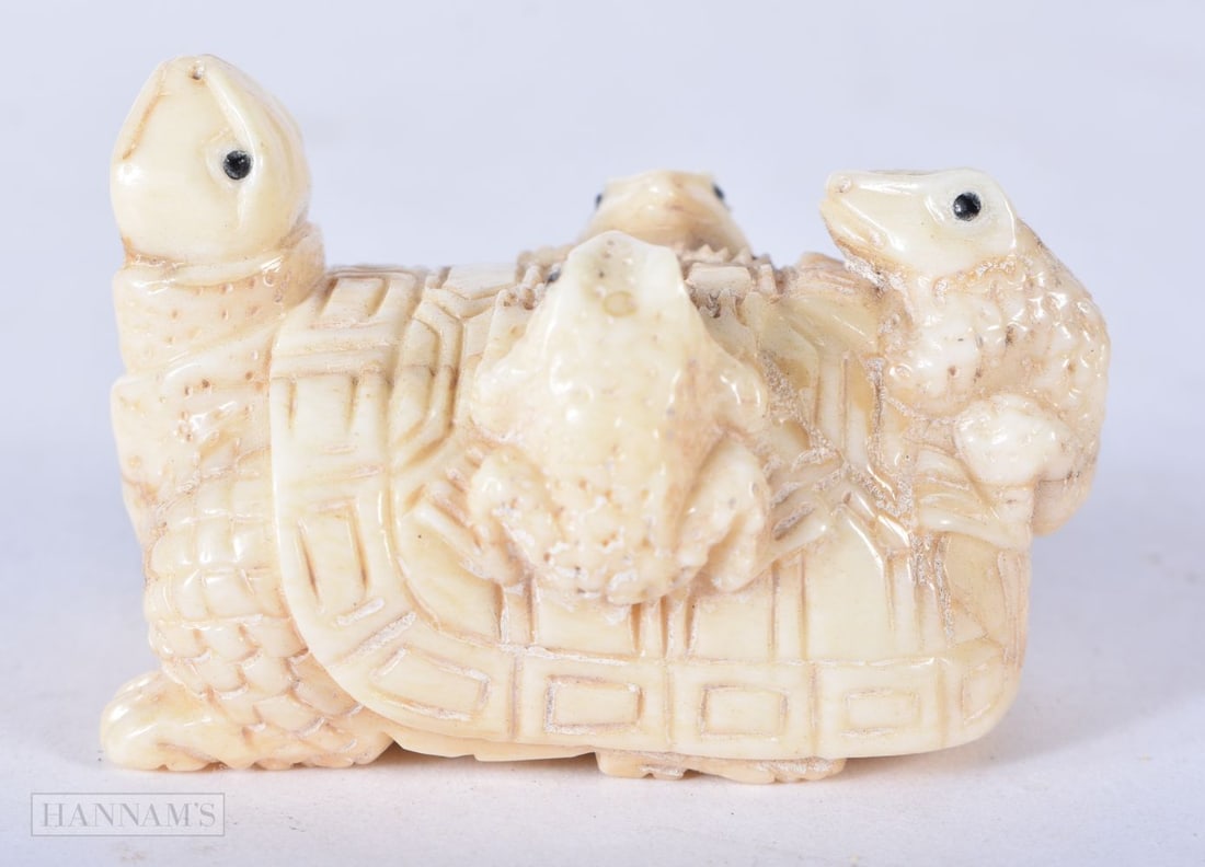 A JAPANESE BONE TURTLE NETSUKE. 3.5 cm x 5.25 cm. (1 of 4)