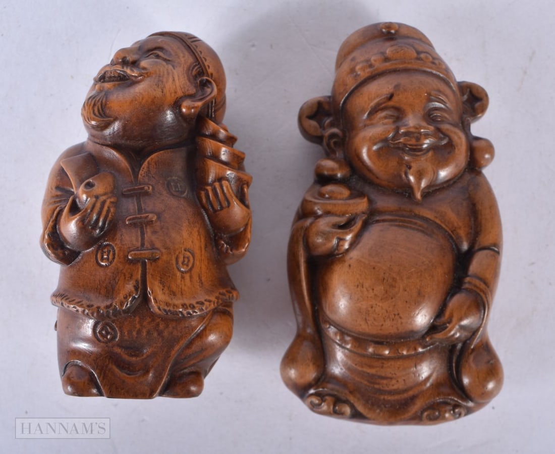 TWO CHINESE WOOD FIGURES. 8 cm x 4.25 cm. (2) (1 of 4)