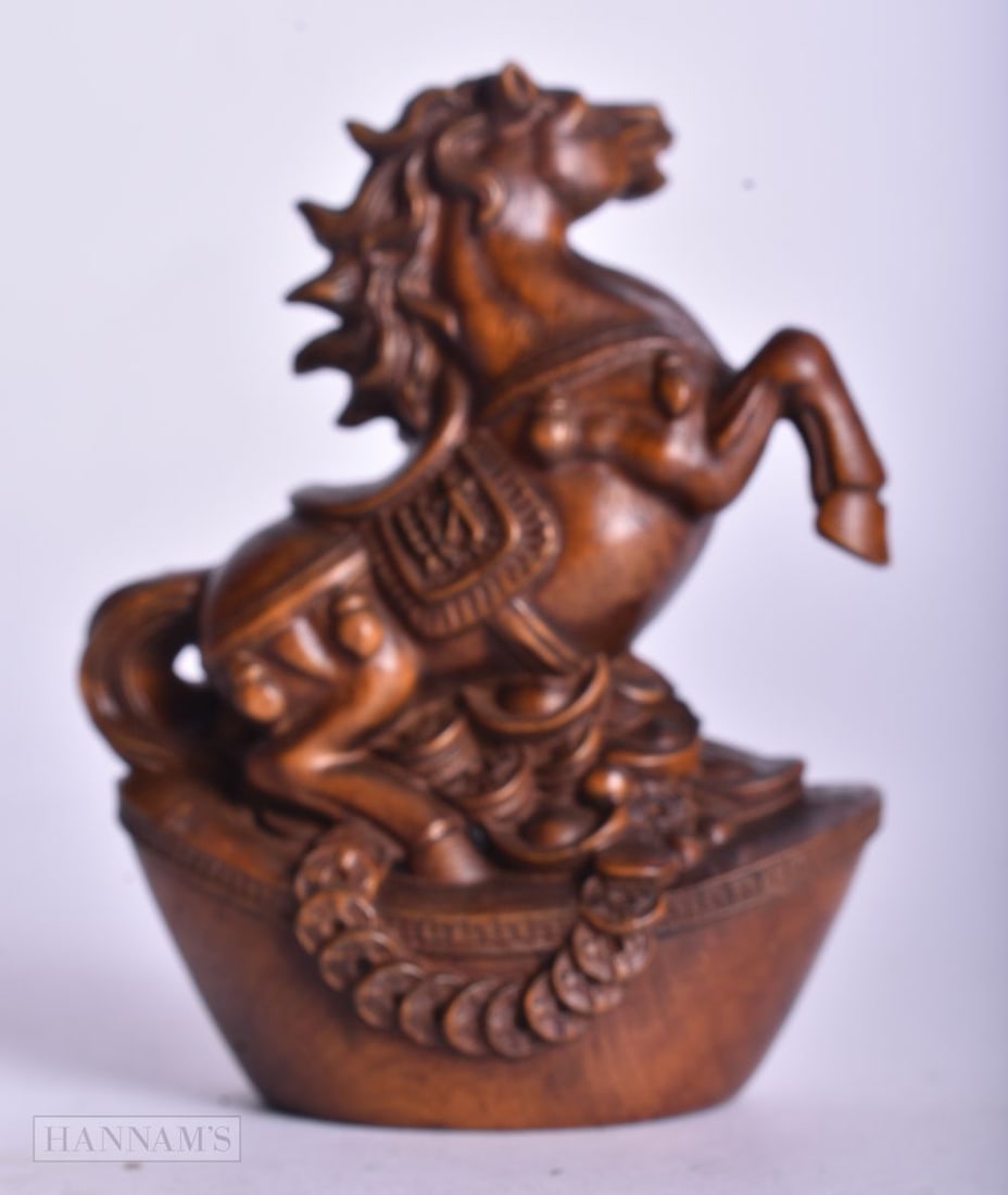 A CHINESE WOOD HORSE. 7 cm x 5.75 cm.: A CHINESE WOOD HORSE. 7 cm x 5.75 cm.
