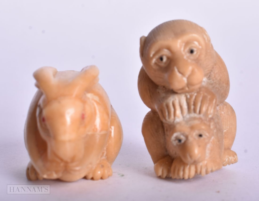 TWO JAPANESE TAG NUT CARVINGS. 3.25 cm x 2.5 cm. (2) (1 of 4)