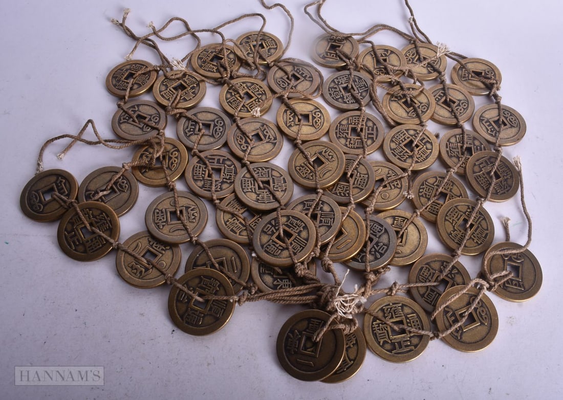 CHINESE COINS. Each 3 cm wide.: CHINESE COINS. Each 3 cm wide.