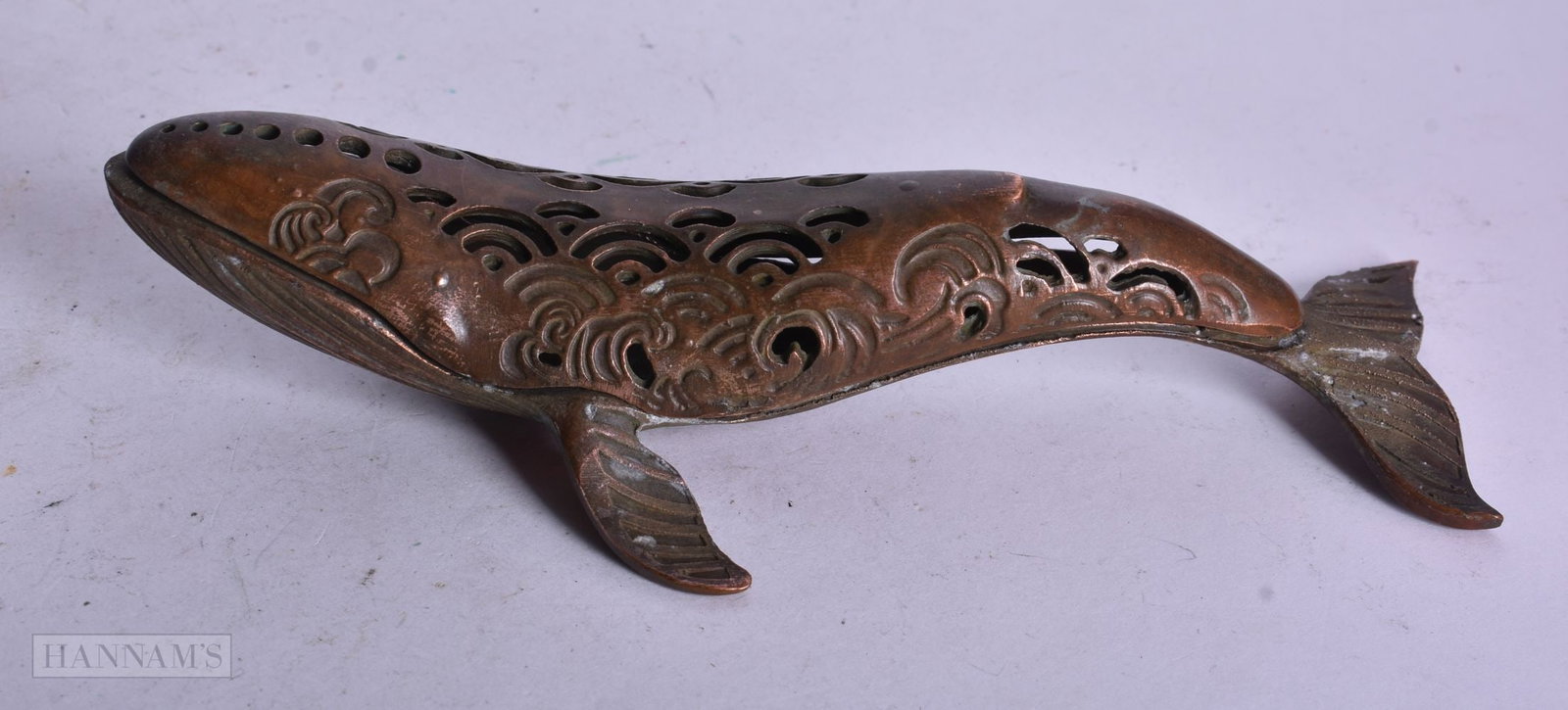 A JAPANESE BRONZE WHALE CENSER. 16 cm wide. (1 of 4)