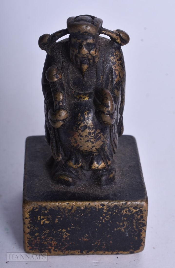A CHINESE BRONZE SEAL. 6.5 cm x 3.5 cm.: A CHINESE BRONZE SEAL. 6.5 cm x 3.5 cm.
