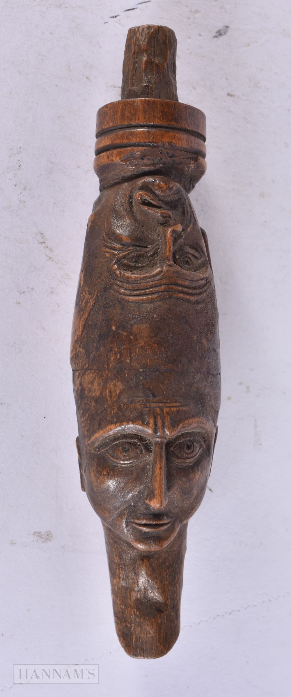 AN ANTIQUE TREEN CARVED WOOD DOUBLE HEAD CANE HANDLE/FINIAL. 13 cm long.: AN ANTIQUE TREEN CARVED WOOD DOUBLE HEAD CANE HANDLE/FINIAL. 13 cm long.