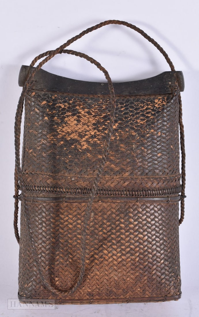 A JAPANESE WOVEN BAG. Bag excluding strap 24 cm x 18 cm. (1 of 3)