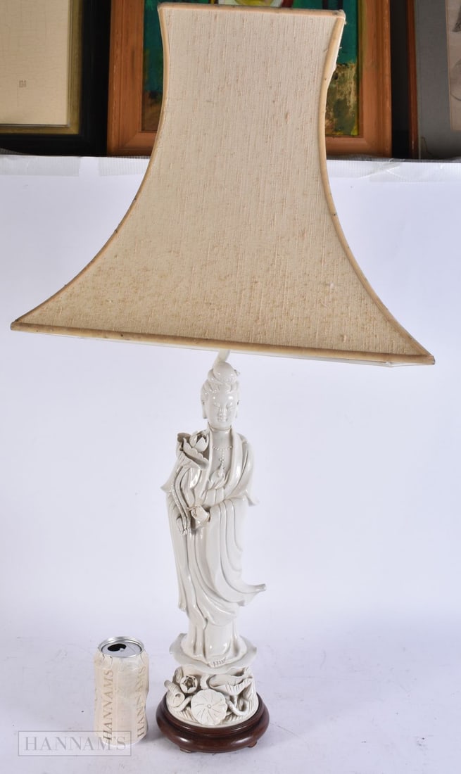 A CHINESE BLANC DE CHINE PORCELAIN IMMORTAL LAMP. 85 cm high. (1 of 4)
