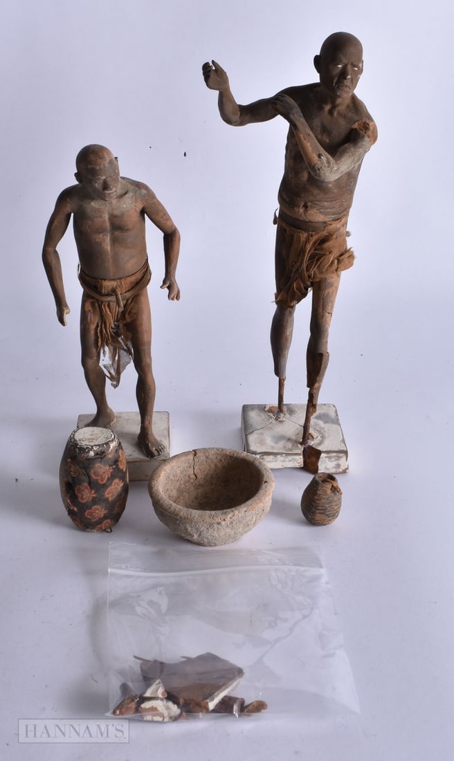 TWO 19TH CENTURY INDIAN BOMBAY COMPANY SCHOOL POTTERY TRADESMAN. Largest 27 cm high. (2): TWO 19TH CENTURY INDIAN BOMBAY COMPANY SCHOOL POTTERY TRADESMAN. Largest 27 cm high. (2)