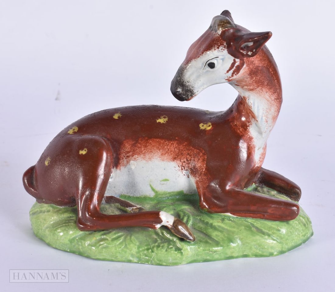 AN EARLY 19TH CENTURY STAFFORDSHIRE RALPH WOOD RED DEER. 15 cm x 12 cm. (1 of 4)