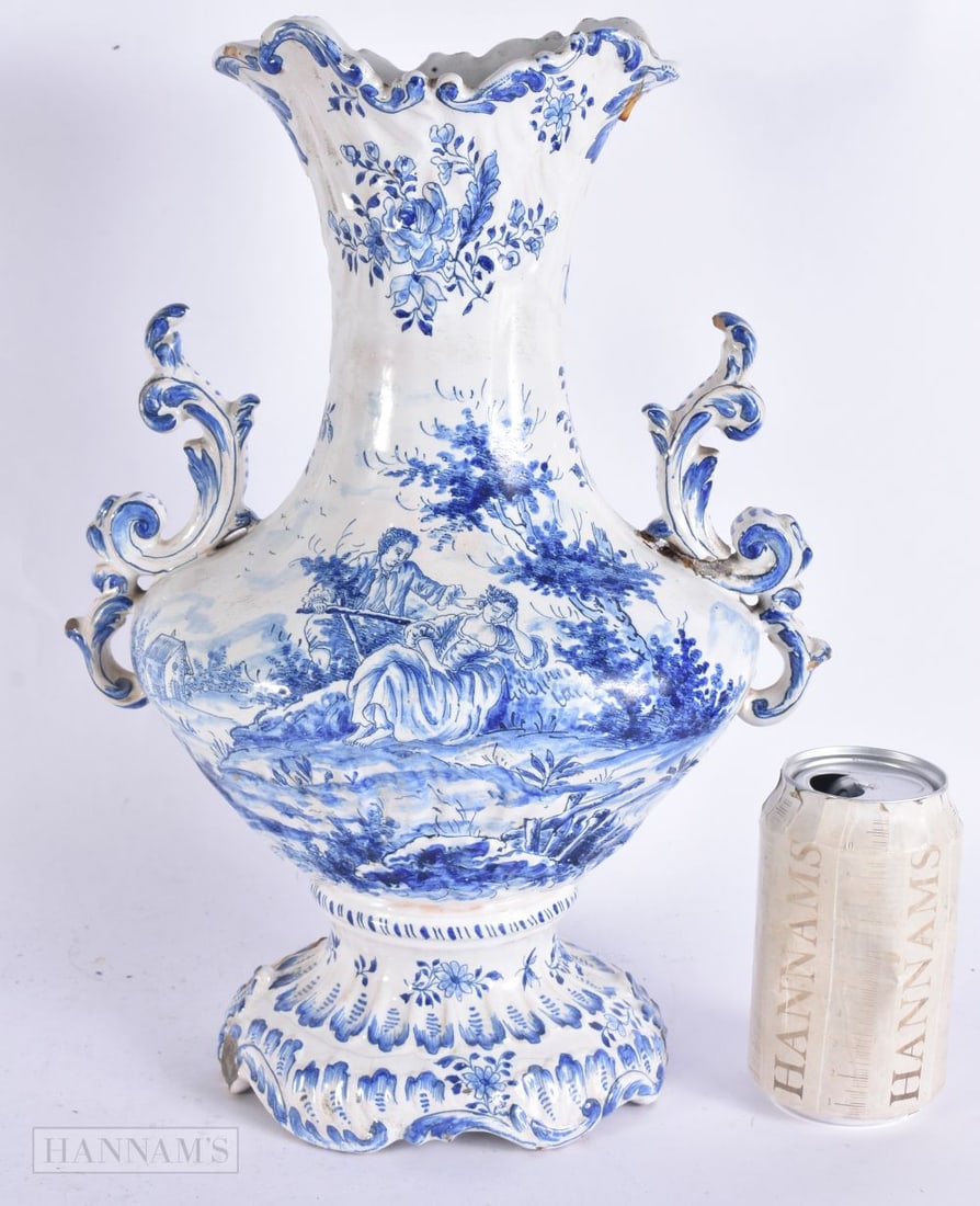 AN ANTIQUE DUTCH DELFT TWIN HANDLED VASE. 35 cm x 15 cm. (1 of 6)