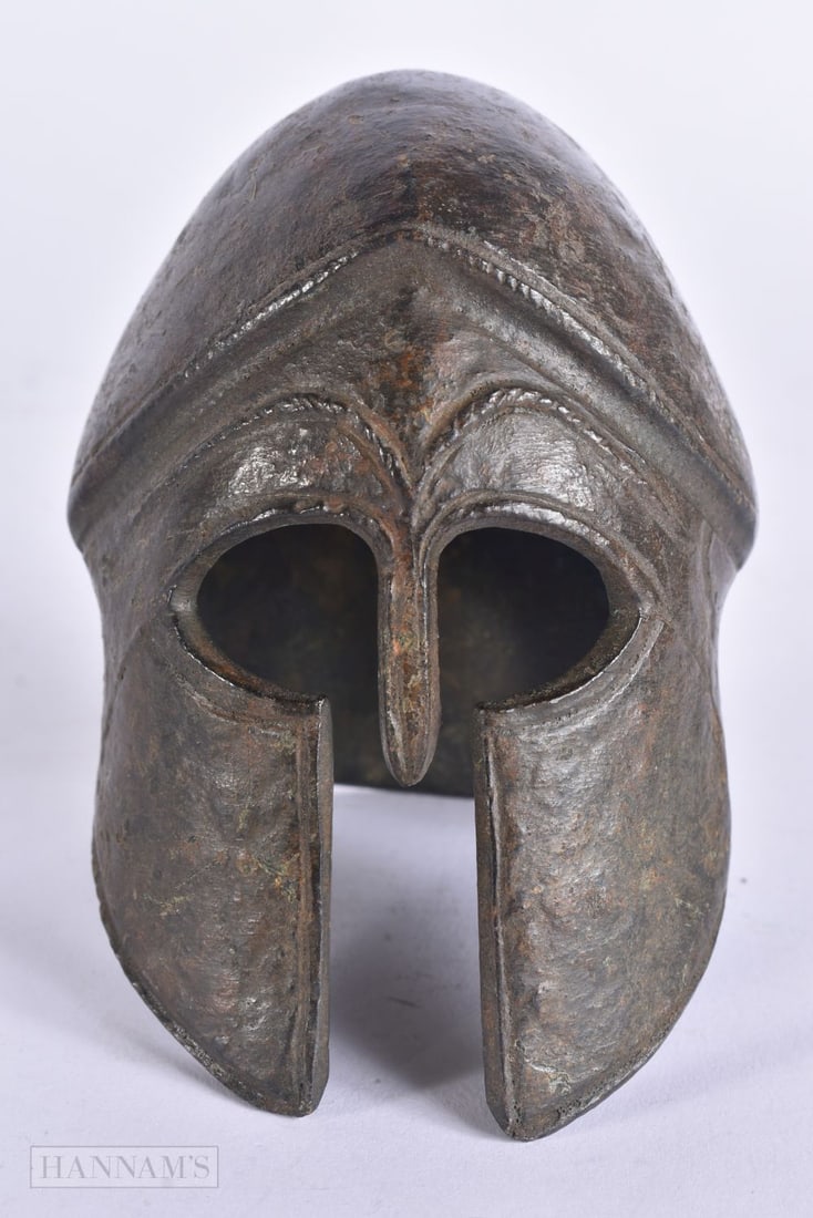 A FINE 19TH CENTURY GRAND TOUR BRONZE HELMET After the Antiquity. 11 cm x 7.5 cm. (1 of 5)