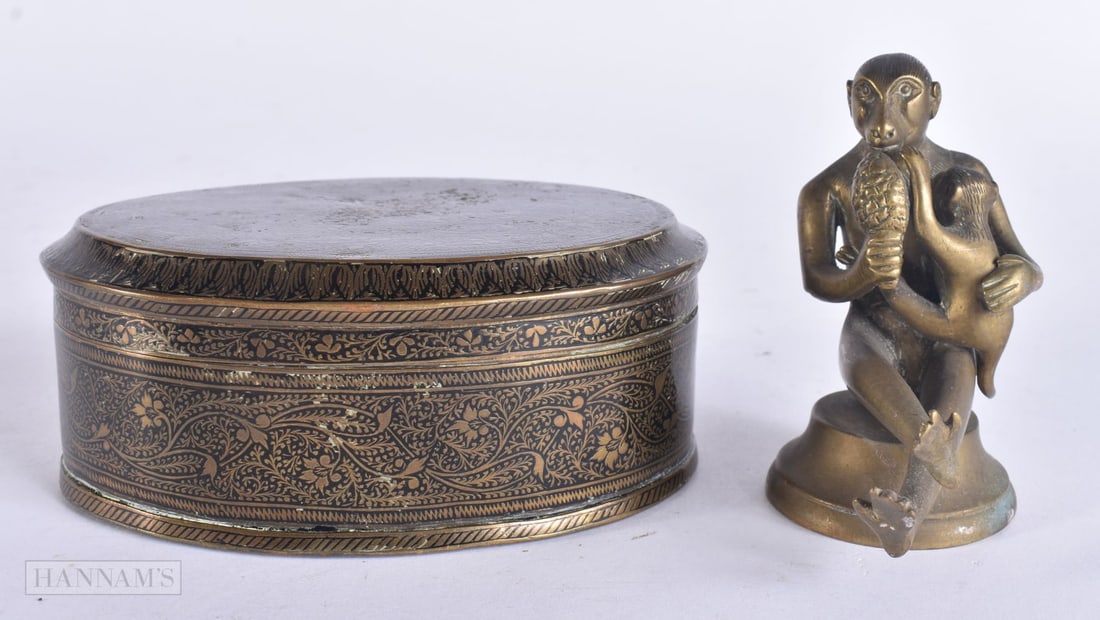 IN INDIAN NIELLO SNUFF BOX and an Eastern bronze monkey. Largest 11.5 cm wide. (2) (1 of 5)