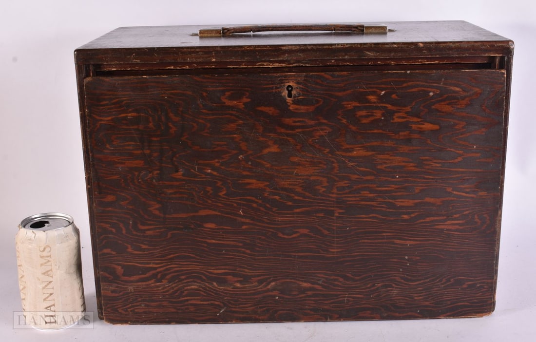 AN EARLY 20TH CENTURY BROWN AND SONS TRAVELLING COLLECTORS CHEST. 48 cm x 28 cm x 22 cm. (1 of 6)