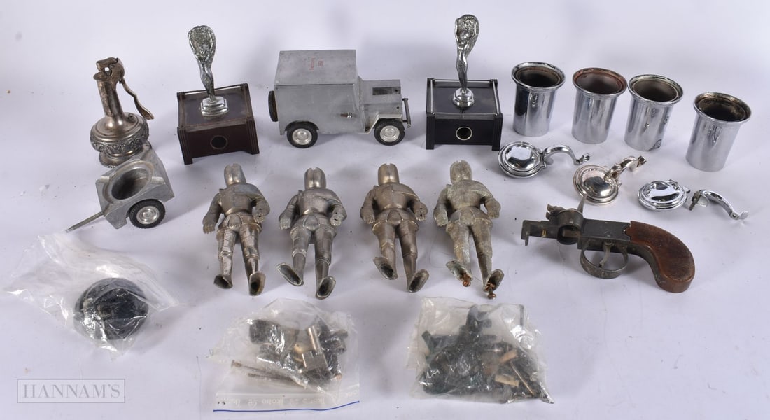 A COLLECTION OF VINTAGE LIGHTER, PARTS AND SPARES. (qty): A COLLECTION OF VINTAGE LIGHTER, PARTS AND SPARES. (qty)