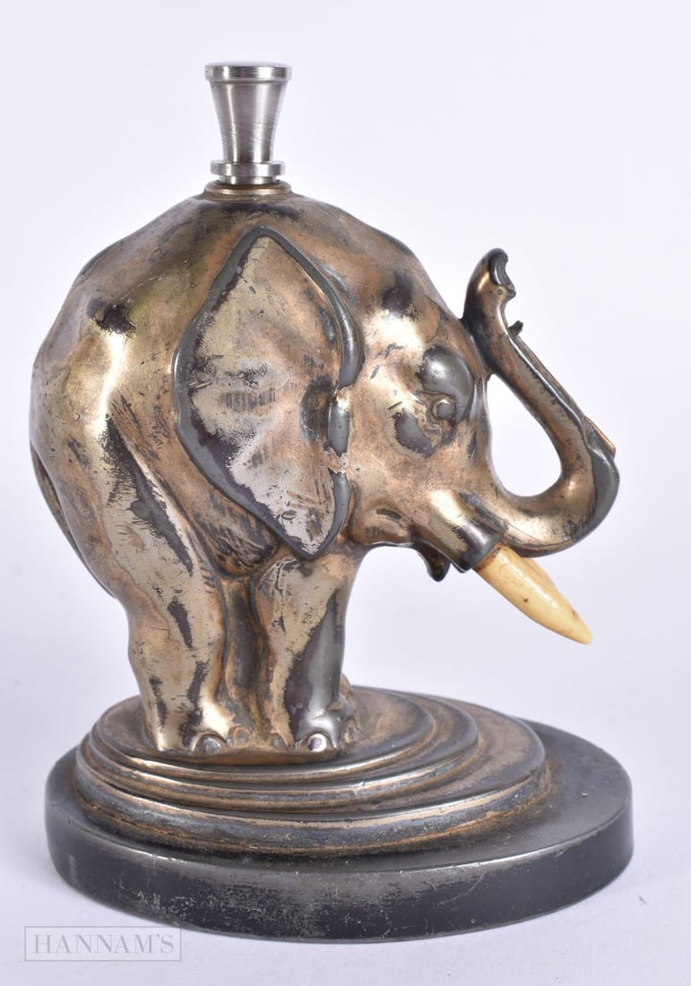 AN ART DECO FRENCH ELEPHANT LIGHTER. 13 cm x 8 cm. (1 of 4)