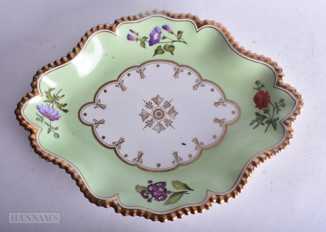 Flight Barr and Barr Worcester dish with gilt gadroon border painted with four floral sprays and cen (1 of 2)