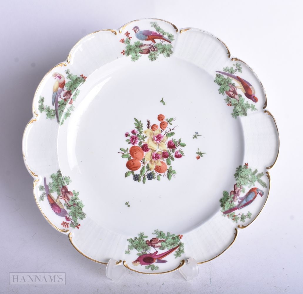 Chelsea plate painted with six bird panels the centre painted with fruit, Gold Anchor mark 22cm: Chelsea plate painted with six bird panels the centre painted with fruit, Gold Anchor mark 22cm