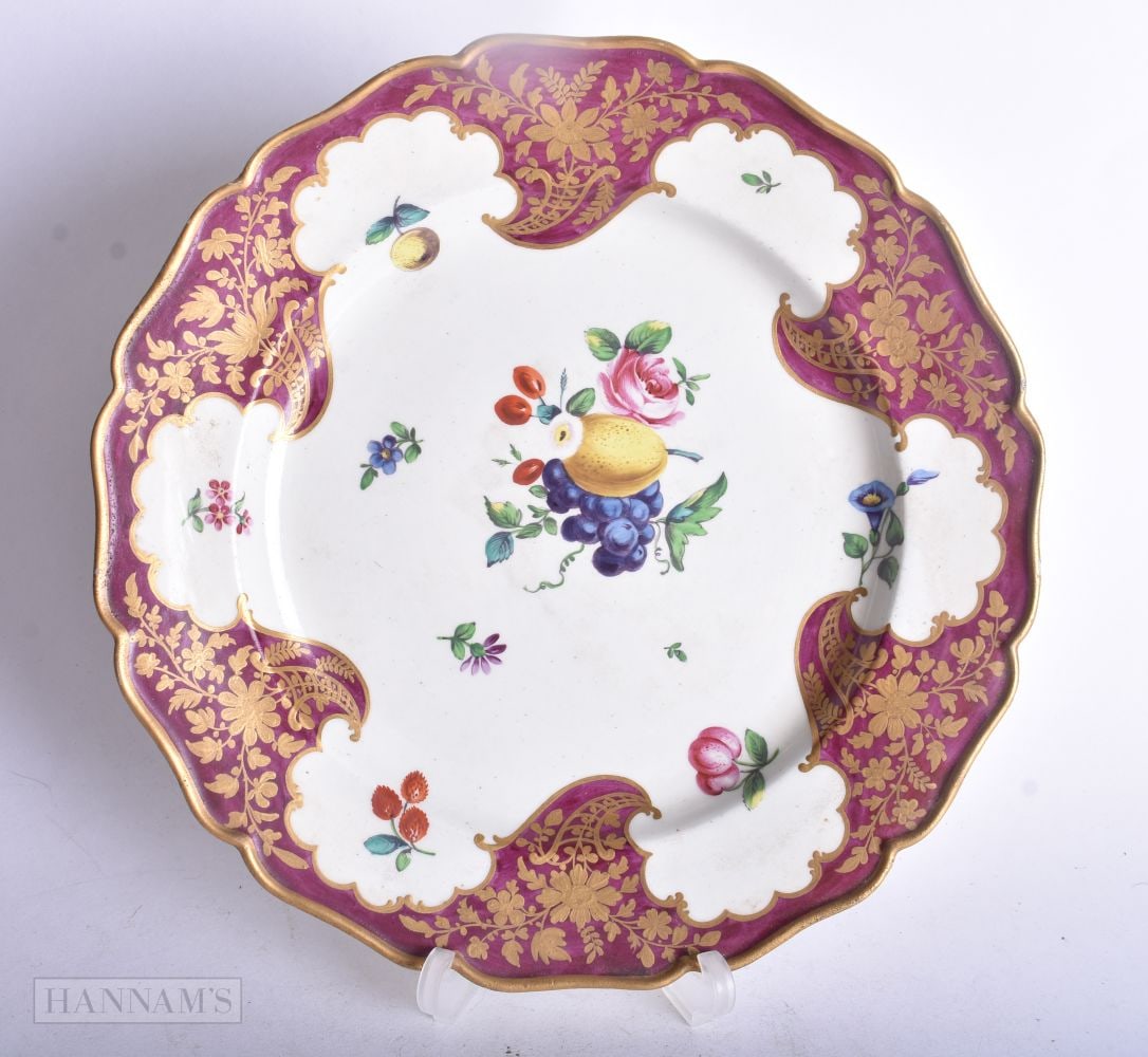 Worcester style plate painted after the Hope Edwards Service, probably made as a replacement, 23.5 c: Worcester style plate painted after the Hope Edwards Service, probably made as a replacement, 23.5 cm
