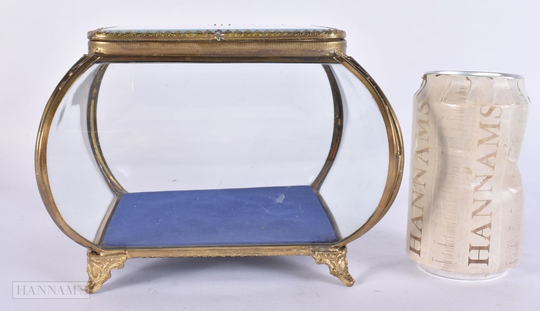 A LARGE FRENCH GILT METAL GLASS JEWELLERY/DISPLAY CASE. 18 cm x 14 cm. (1 of 5)