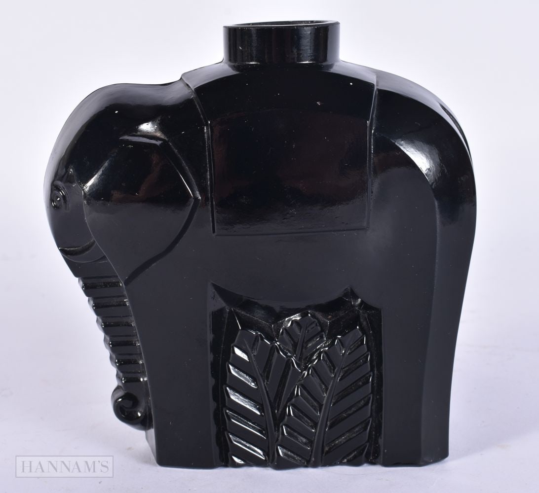 AN ART DECO FRENCH MAURICE MODEL GLASS SCENT ELEPHANT SCENT BOTTLE. 13 cm x 11 cm.: AN ART DECO FRENCH MAURICE MODEL GLASS SCENT ELEPHANT SCENT BOTTLE. 13 cm x 11 cm.