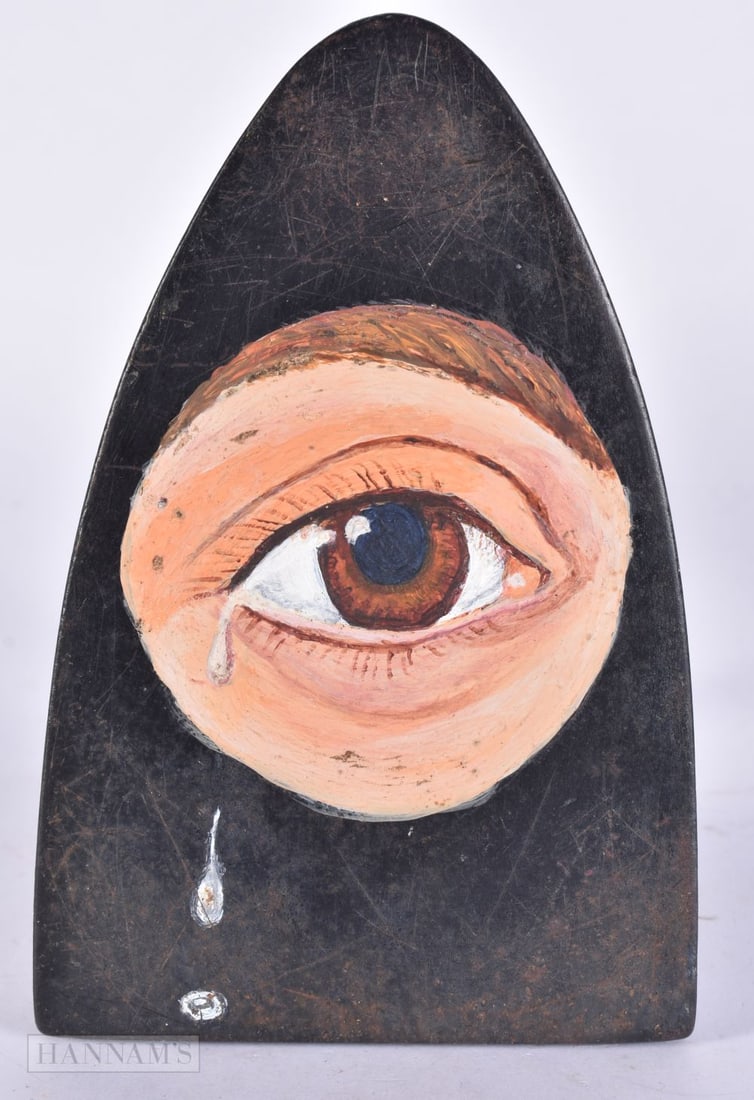 A RARE VICTORIAN MEMENTO MORI IRON. 14 cm x 12 cm.: A RARE VICTORIAN MEMENTO MORI IRON. 14 cm x 12 cm.