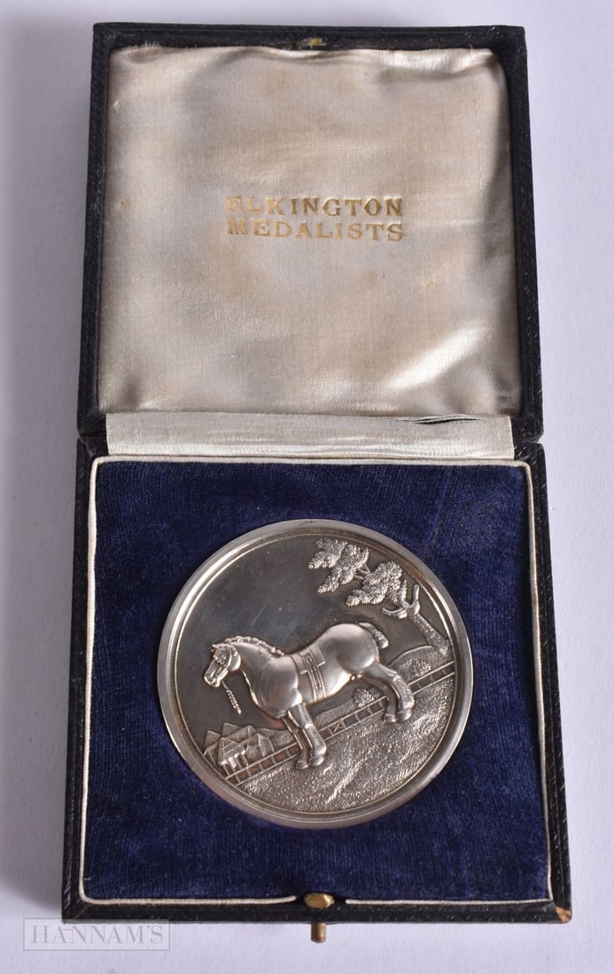 A BOXED SILVER EQUESTRIAN MEDALLION. Birmingham 1945. 60.8 grams. 5.5 cm wide. (1 of 3)