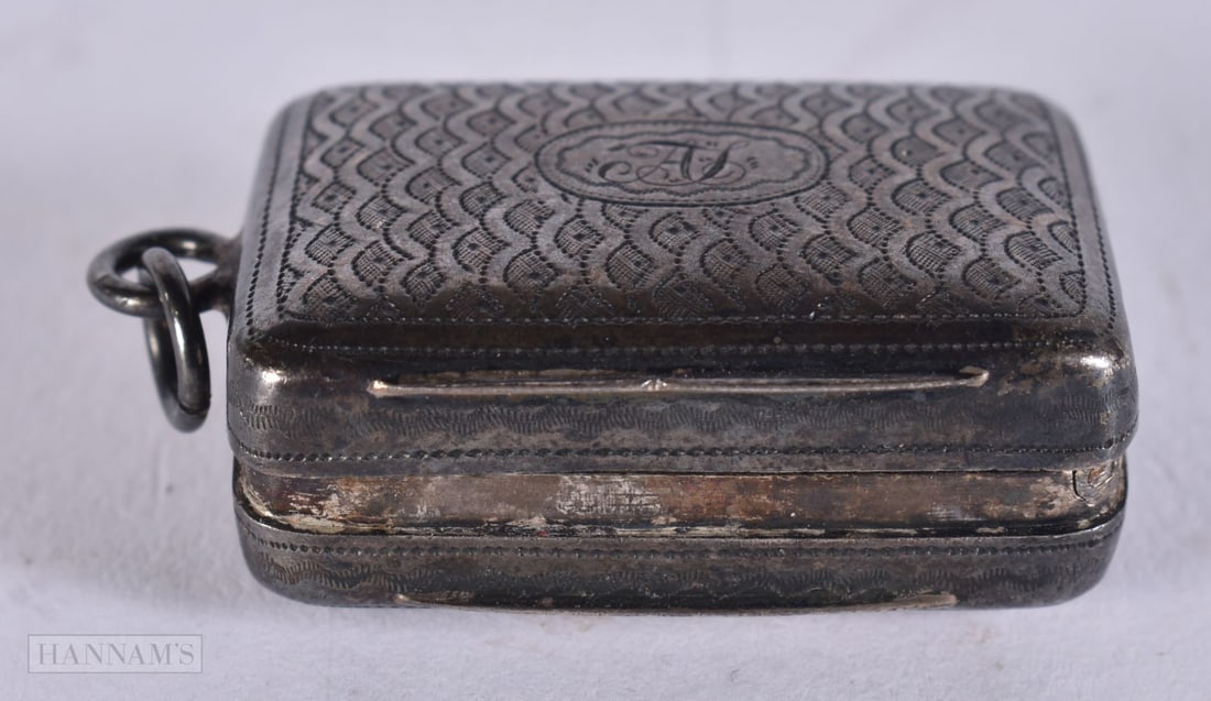 A George III SILVER VINAIGRETTE. 12 grams. 3.5 cm x 2.25 cm. (1 of 4)