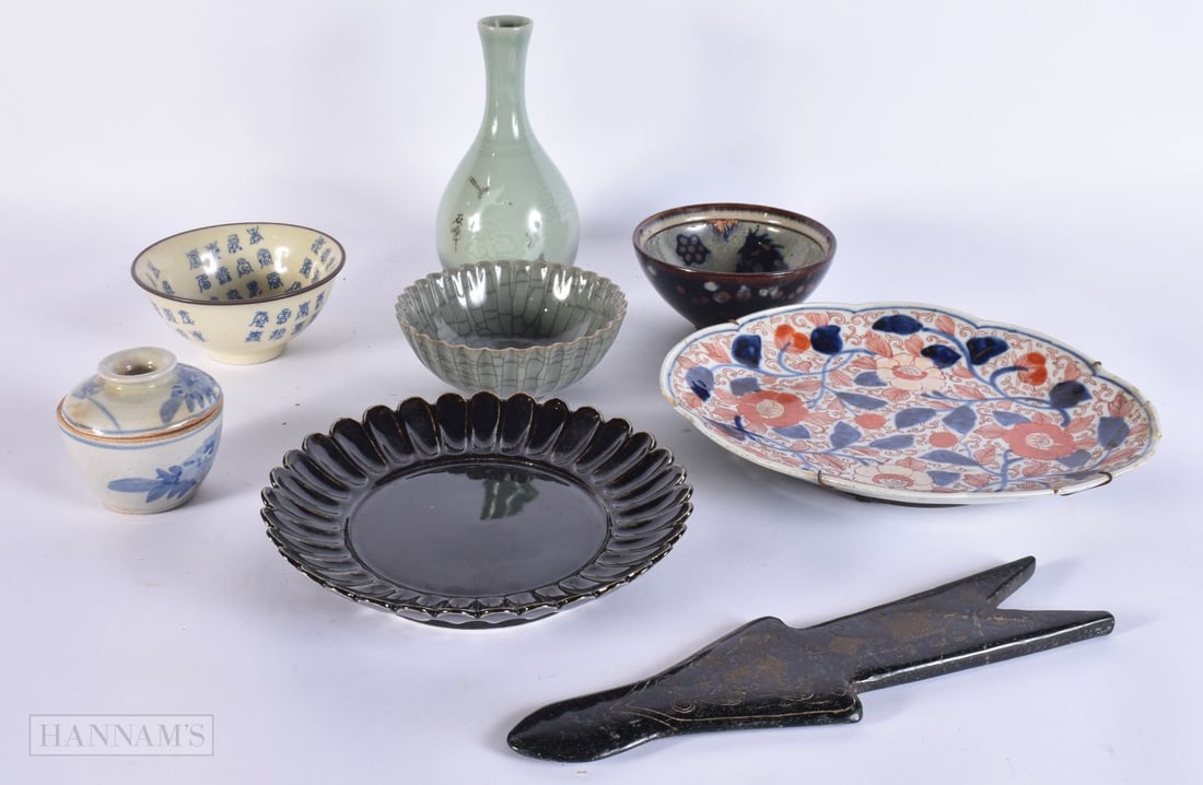 A COLLECTION OF CHINESE PORCELAIN, HARD STONES etc. (qty) (1 of 9)