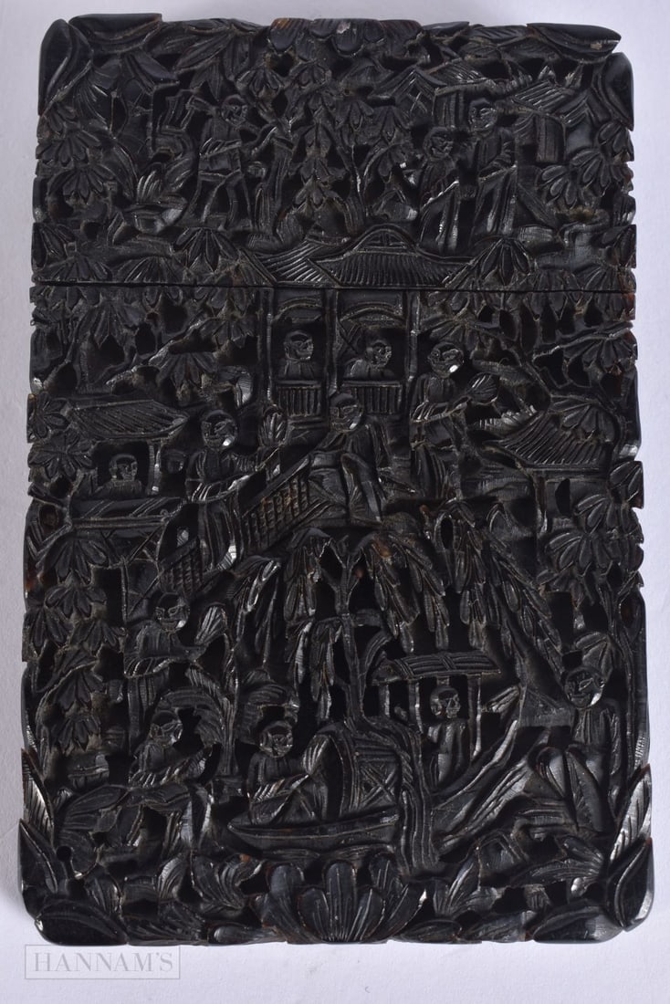 A FINE 19TH CENTURY CHINESE CARVED TORTOISESHELL CARD CASE Qing. 10 cm x 6.75 cm. (1 of 8)